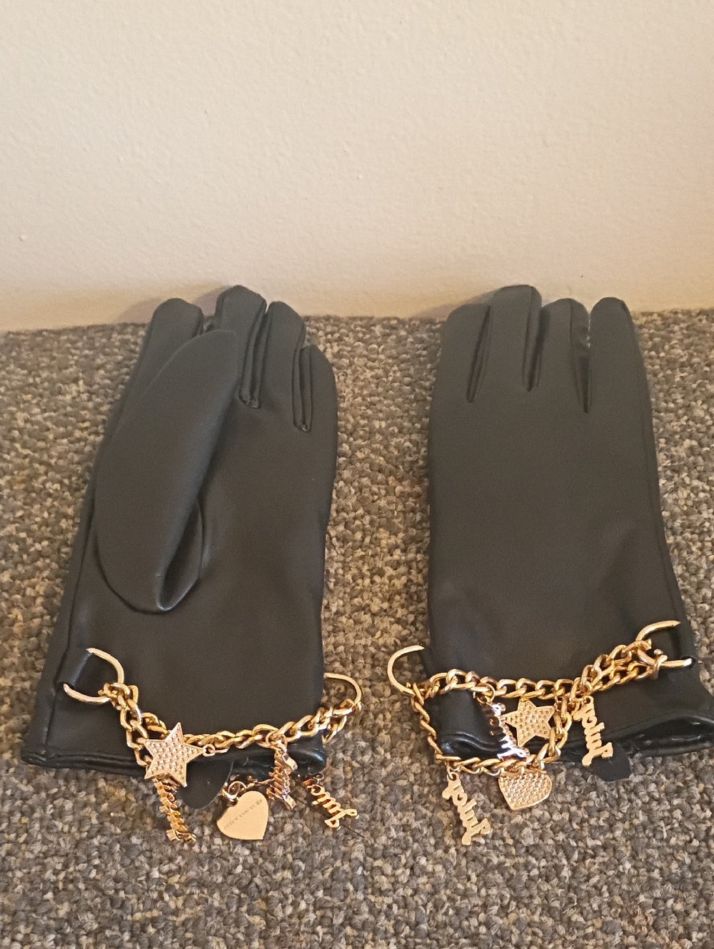 Juicy couture Black Women's Fashion Gloves with Gold Charm Chain